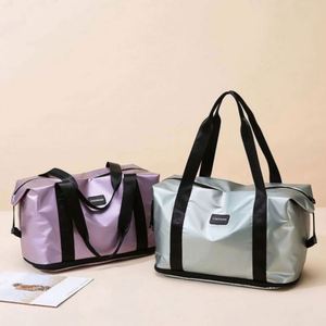 Sac de sport et de voyage grande capacité, étanche, à compartiments séparés pour articles secs et humides, pour activités de plein air et rangement de matériel de grossesse - Product Image 2