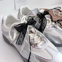 Breloques de lacets de chaussures tendance avec perles, pompons, strass, étiquettes métalliques, clips pour chaussures, ruban perlé, nœud, accessoires pour baskets, breloques de lacets de chaussures Y2K