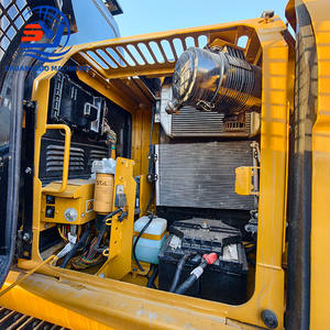 Excavadora Caterpillar CAT312 Usada de 12-13 Toneladas con Cabina Estándar, Aire Acondicionado y Motor EPA, Aprobada por la CE para Trabajos de Tuberías y Servicios Públicos - Product Image 4