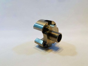 Pièces de tournage CNC d'usinage d'acier inoxydable en laiton de qualité supérieure pour les applications de quincaillerie industrielle disponibles à bon prix - Product Image 3