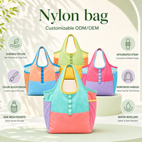 Sac fourre-tout pliable en nylon lavé, doux, bicolore, avec fermeture éclair et maille, personnalisable pour le trajet quotidien, ODM OEM