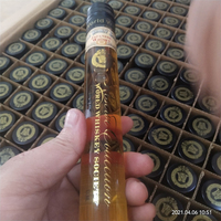 Bouteille de vin et d'alcool en verre à haute teneur en borosilicate vide avec bouchon à vis Silk-SCREEN Imprimé Whisky Tequila Vodka Brandy Jars