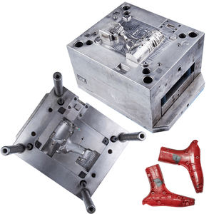 Moule d'injection plastique PA66 de haute qualité pour usage domestique avec système de canaux chauds/froids multi-cavités - Product Image 4