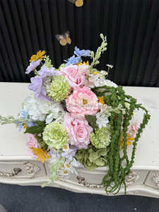 Arreglo Floral Personalizado para Boda de Primavera, Camino de Flores Artificiales con Rosas Rosadas Claras e Hortensias Verdes para Decoración de Fiestas - Product Image 3