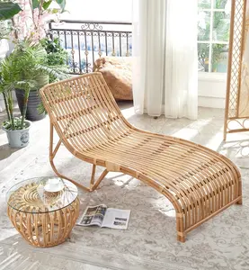 Chaise de bronzage en rotin naturel, meuble d'extérieur, idéal pour une piscine