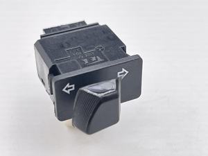 Accessoires pour motos, interrupteur de clignotant RS pour moto, interrupteur d'alimentation des clignotants gauche et droit - Product Image 4