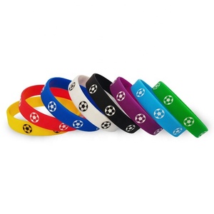 Bracelet en silicone pour club sportif, bracelet de soutien pour les fans de l'association de basketball, bracelet en silicone pour les supporters, avec votre couleur et votre <span class=keywords><strong>logo</strong></span> - Product Image 3