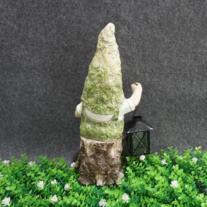Sculpture en résine <span class=keywords><strong>de</strong></span> dessin animé elfe décoration <span class=keywords><strong>de</strong></span> jardin extérieur décorations <span class=keywords><strong>de</strong></span> noël statue gnome figurines avec lanterne <span class=keywords><strong>solaire</strong></span> vente en gros - Product Image 3