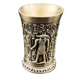 كؤوس شوت برونزية صغيرة على شكل رصاصة بتصميم مصري قديم للبيع بالجملة، أكواب إبداعية مخصصة للبار بفوهة واحدة - Product Image 2