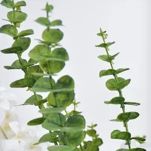 Bola de Flores Artificiales de 70 cm, Eucalipto, Hortensia, Rosa, Esfera Floral Artificial de Alta Calidad con Soporte Geométrico para Decoración de Bodas - Product Image 6