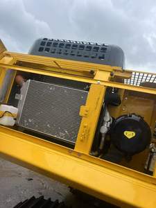 Excavadora de cadenas usada Komatsu PC350-7, modelo 2015, motor de alta potencia, peso operativo de 6 toneladas, capacidad de la cucharón de 1.5 m, precio bajo - Product Image 4