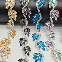 Frange de perles de verre de luxe avec strass en forme de feuilles, style à fixation thermocollante pour vêtements et sacs