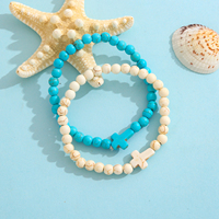 Bracelet à breloque croix religieuse turquoise avec perles de marbre howlite, design tendance, bijoux en pierre océanique, cadeau unisexe