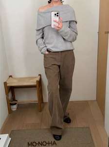 Maglione in Lana Merino con Spalle Scoperte di Design Coreano, Nuova Collezione 2026, Top Versatile da Donna per Autunno Inverno Primavera, Casual Tinta Unita - Product Image 6