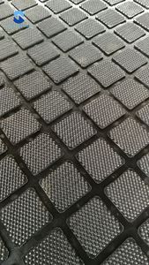 แผ่นยางปูพื้นสำหรับปศุสัตว์ในฟาร์ม - Product Image 5