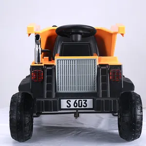 Camion per i bambini pedale auto Trattori giro sul giocattolo per i bambini a guidare auto