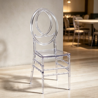 Chaise transparente en plastique personnalisée en gros, chaise fantôme empilable en acrylique transparent pour mariage, événement, restaurant