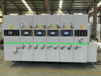 Machine d'impression et de découpe de cartons entièrement automatique 4 couleurs Flexo pour boîtes en carton ondulé