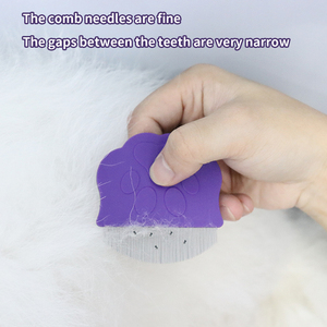 Peine de Acero Inoxidable OEM para Eliminar Pelo de Perros y Gatos, Antipulgas y Antipiojos, Fácil de Usar y Conveniente - Product Image 3