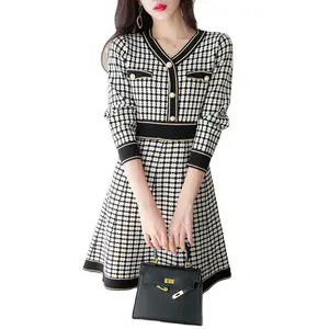 Personalizzato primavera e autunno nuove donne occidentali abbigliamento donna Plaid modello scollo a v abito in maglia vestito Casual