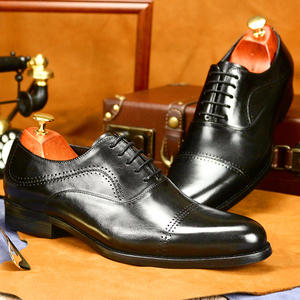 Zapatos de cuero clásicos al por mayor de fábrica con diseños artesanales, zapatos de vestir formales para hombre en tres lujosos colores para bodas - Product Image 3