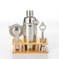 Ensemble de bar à cocktails professionnel personnalisé de 7 pièces avec support en bambou, kit de barman en acier inoxydable, outils de bar