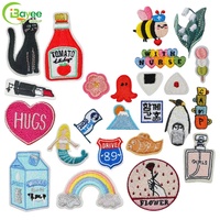Patchs brodés personnalisés avec détails exquis, aimants, motifs de dessins animés, cœurs, animaux, fleurs pour chapeaux et sacs