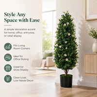 Kunstmatige conische witte bloem eucalyptus topiary boom, zwarte pot, hoge piramidevormige bladeren, PE materiaal, hoge simulatie, binnen.