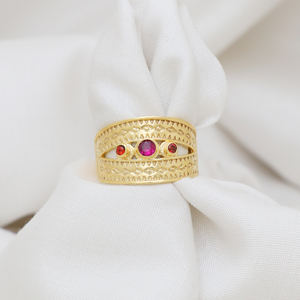 แหวนโกเมนชุบทองสีแดงเรียบคลาสสิกโบราณดูรอบคอบของขวัญสำหรับงานแต่งงานของเธอทำเงินสเตอร์ลิง - Product Image 2