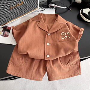 Ensemble décontracté deux pièces pour garçons, nouveau pour l'été, veste à revers à manches courtes confortable et <span class=keywords><strong>short</strong></span> pour vêtements pour enfants - Product Image 2