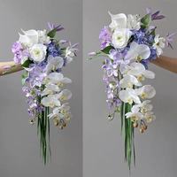 Bouquet de fleurs artificielles fait main, cascade forestière, pour studio photo, extérieur, poisson d'avril, photographie de remise de diplôme