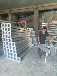 Poteaux de lampadaire en profilé polygonal en aluminium Jieyao, moulés au sable, pour usage en jardin, garantie 10 ans, revêtement poudré, galvanisation à chaud, tailles 3M-6M - Product Image 5