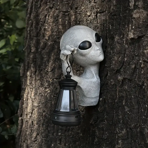 Statue <span class=keywords><strong>extraterrestre</strong></span> en résine grise personnalisée Figurine <span class=keywords><strong>extraterrestre</strong></span> peinte à la main lanterne motif Animal sur le thème de l'anime décor de jardin nautique - Product Image 6