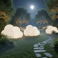 Décoration de nuage gonflable durable pour événements commerciaux