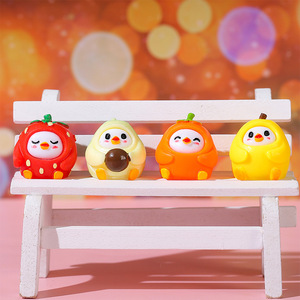 Jolies figurines en résine en forme de fruits, 4 pièces, mini décorations de bureau, décoration de salon, design moderne - Product Image 1