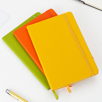 Cuaderno de cuero de bolsillo personalizado 2025 A5 con logotipo en relieve Tapa dura de alta calidad Estilo impreso en stock a la venta Barato