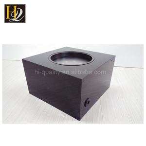 Лидер продаж, штекер питания квадратной формы, матовый черный акриловый одинарный флакон со светодиодной подсветкой и печатью логотипов - Product Image 4