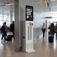 Station de partage de batteries externes à 24 emplacements avec écran publicitaire de 21,5 pouces, recharge de téléphone NFC 300W pour supermarché, certifiée CE, OEM ODM