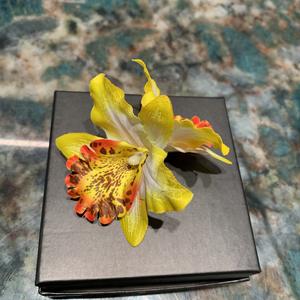Venta al por Mayor Nuevo Diseño 2026 Orquídea de Tailandia Hecha a Mano para la Playa Broche de Pelo Floral para Mujer - Product Image 3
