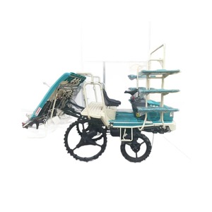 เครื่องดำนาข้าวแบบขับเคลื่อนขั้นสูง 6 แถว ปรับระยะห่างและความลึกได้เพื่อการเพาะปลูกที่ให้ผลผลิตสูง - Product Image 2