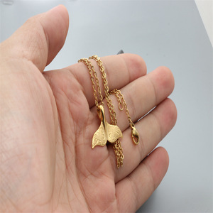 Collier pendentif queue de baleine, bijoux unisexes en alliage de zinc doré, cadeau tendance - Product Image 3