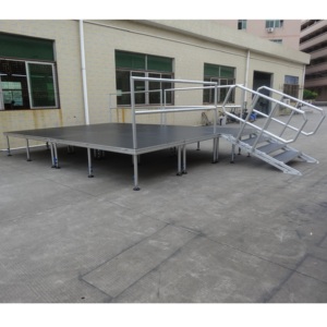 Plataforma de Escenario Portátil para Bodas, Ajustable en Altura, de Aluminio, para Exteriores, con Fácil Montaje y Superficie Antideslizante - Product Image 1