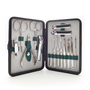 15 pièces en 1 coffret cadeau de luxe ensemble de manucure coupe-ongles professionnel de haute qualité ensemble d'outils de pédicure et de manucure pour salon - Product Image 5