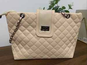 Sac à bandoulière simple pour femmes automne hiver <span class=keywords><strong>2023</strong></span> nouveau sac littéraire de créateur sac à bandoulière tendance pour femmes - Product Image 4