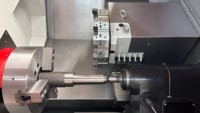 Tour à métaux CNC 1000mm avec tourelle à 12 stations et lit incliné Système GSK 700 Tour CNC à lit incliné TCK