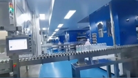 Ligne de production complète de solutions IV, machine de soufflage de bouteilles en PP, machine de remplissage et ligne d'emballage