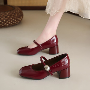 Zapatos de Tacón Medio con Adornos de Perlas Vintage, Zapatos de Moda de Cuero de Alta Calidad, MOQ Bajo para Mujer Elegante, Zapatos de Primavera/Verano - Product Image 1