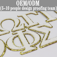 En gros Personnalisé Chenille Lettre Broderie Petit Alphabet Grec Blanc Chaleur Fer Varsity Noir Paillettes Patches Chenille Lettres