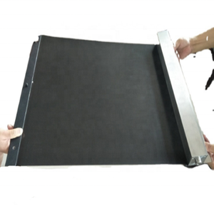 Kunden spezifischer Stoff Stoff und Edelstahl Shell Machine Shield Staubs chutz abdeckung Roll-up-Abdeckung und Roll vorhang - Product Image 3