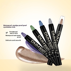 Crayon <span class=keywords><strong>fard</strong></span> à paupières torsadé nacré, illuminateur et <span class=keywords><strong>fard</strong></span> à paupières mat waterproof, portable pour un maquillage nomade – Vente en gros à chaud - Product Image 3
